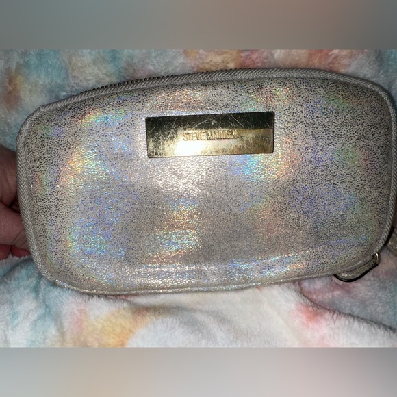 Steve Madden Holographic Zippy Wallet/Clutch Wristlet Strap - Picture 15 of 16